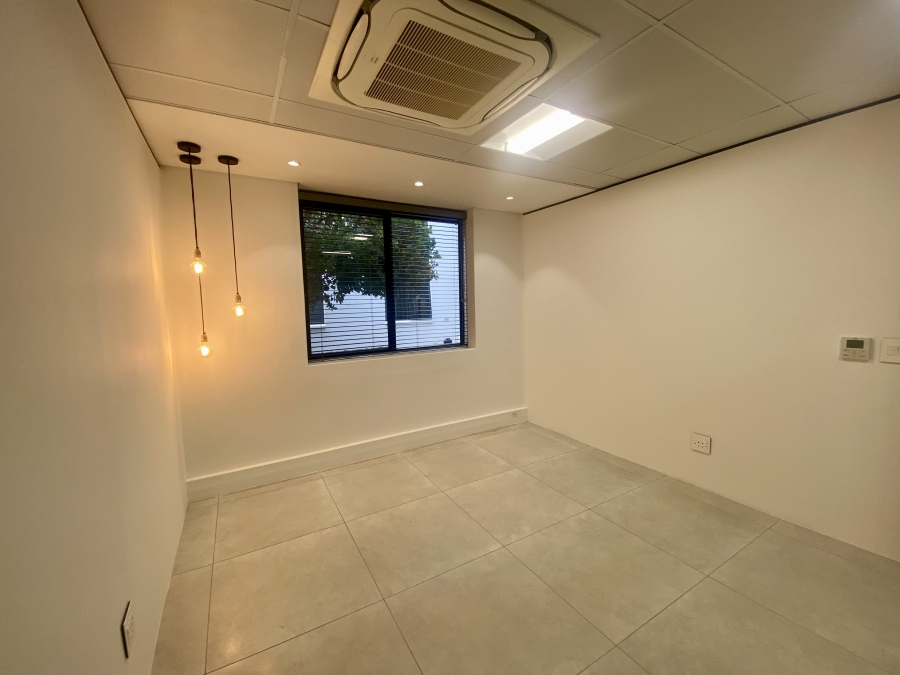 To Let Commercial Property for Rent in Val De Vie Estate Western Cape